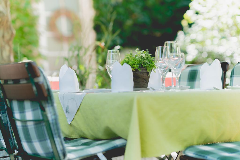 Pflugwirts Hotel Und Gasthaus Oberkirch  Ngoại thất bức ảnh